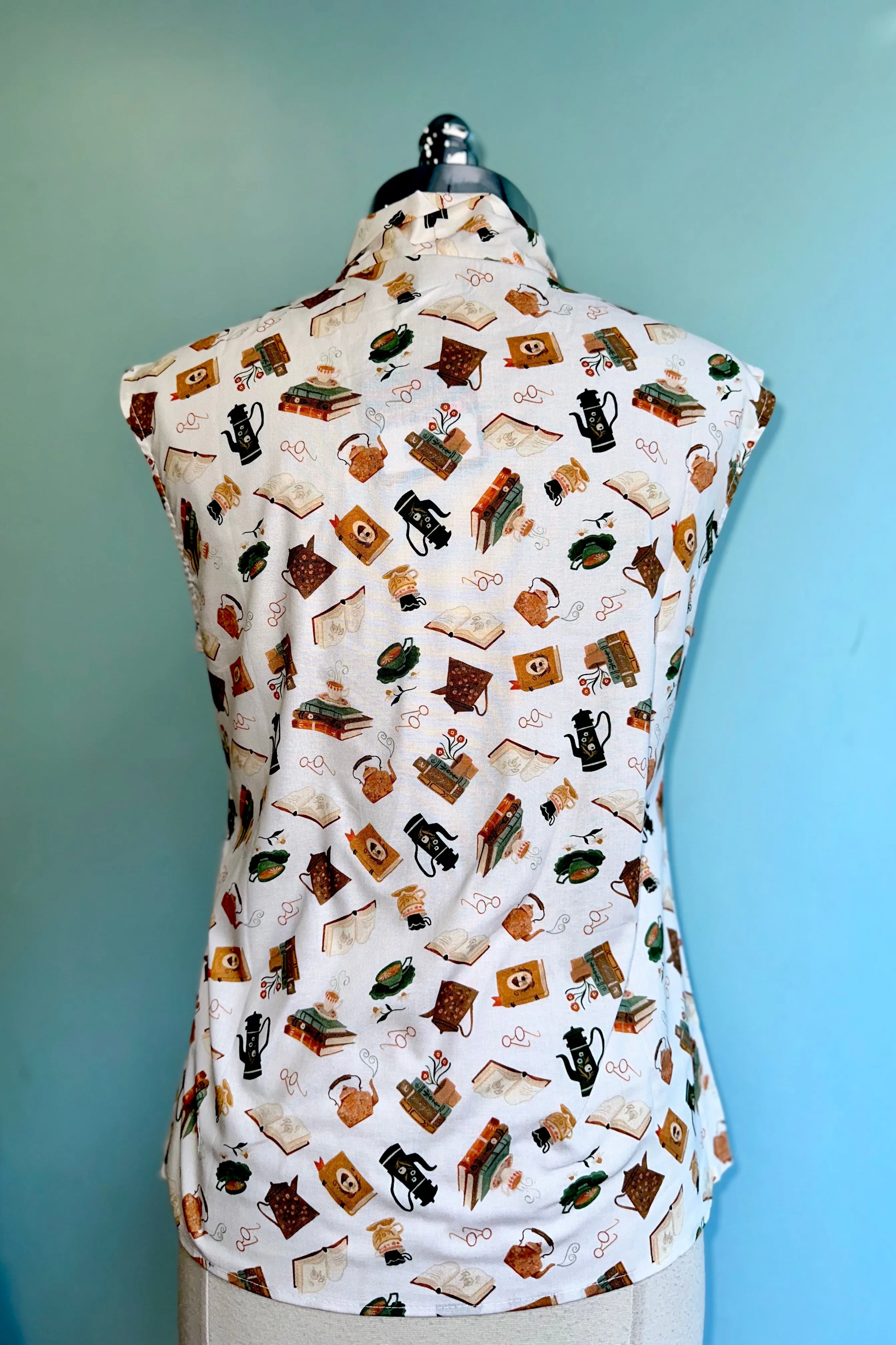 Books and Coffee Bow Top by Retrolicious