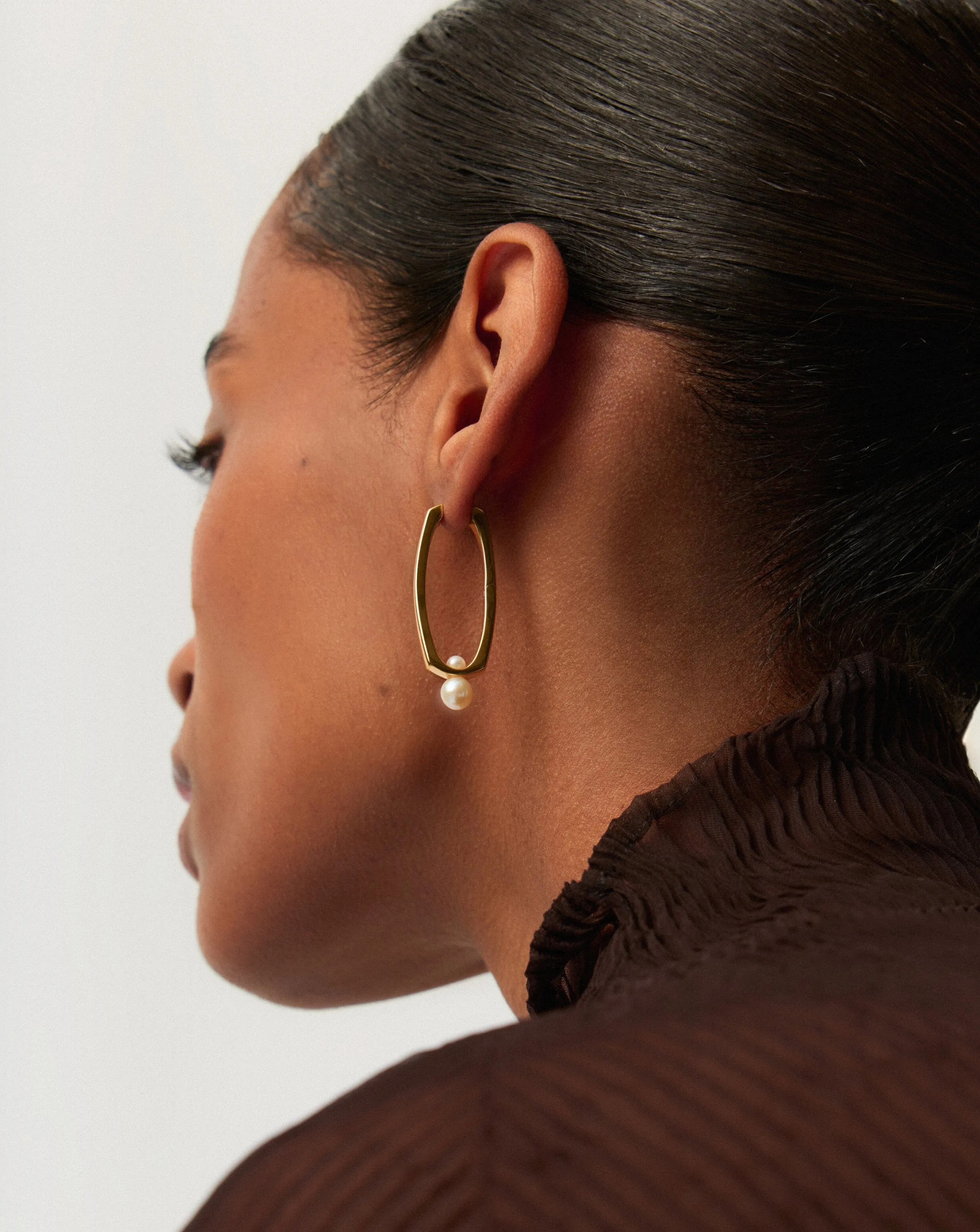 Button Pearl Ovate Hoop Earrings | 18ct Gold Plated/Pearl