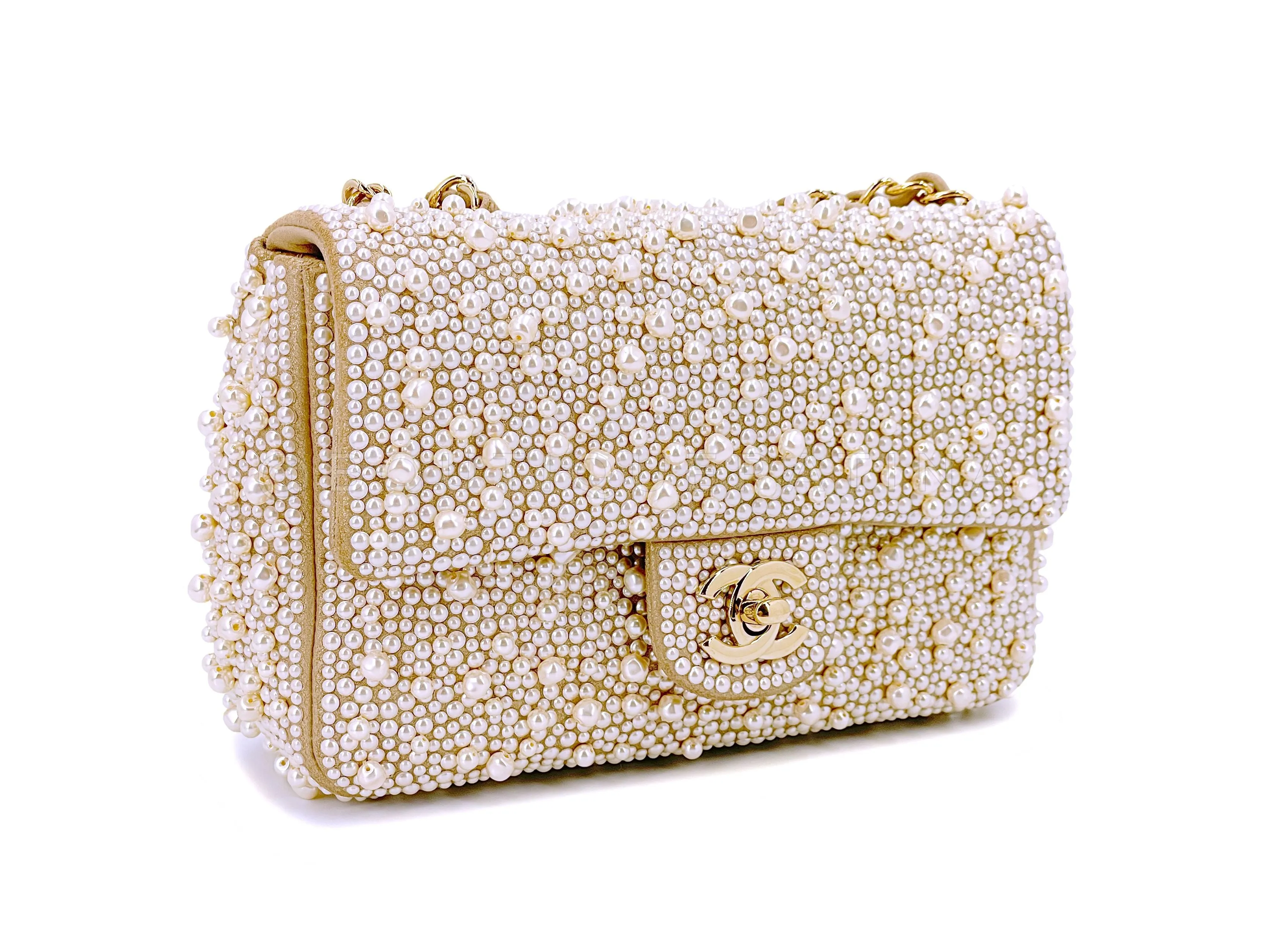 Chanel 17A Pearl Mini Flap Bag Paris-Cosmopolite Metiers D'Art