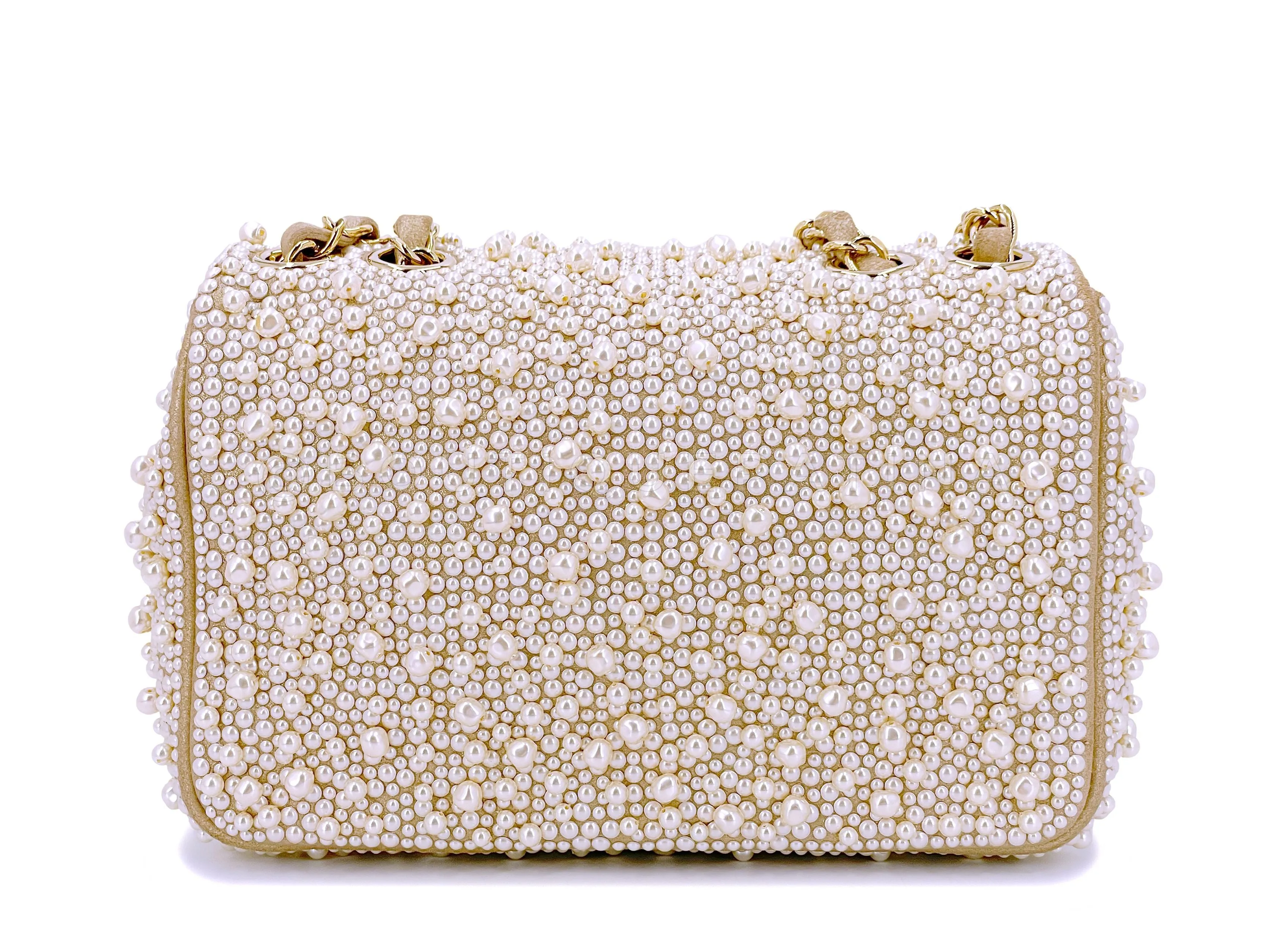 Chanel 17A Pearl Mini Flap Bag Paris-Cosmopolite Metiers D'Art