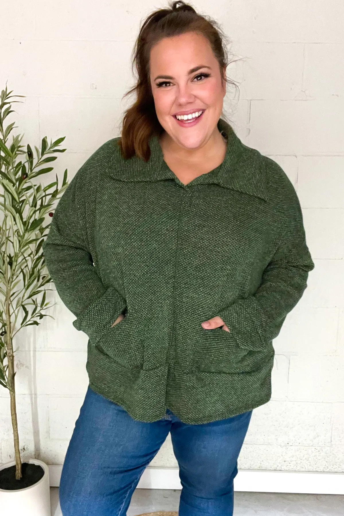 Easy Living Olive Textured Knit Notch Neck Oversized Collar Sweater (Open Pack)