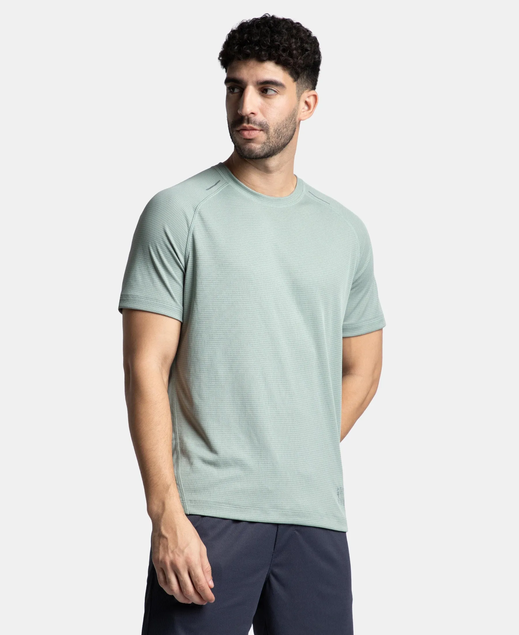 Lightweight Microfiber Solid Round Neck Half Sleeve T-Shirt with Breathable Mesh - Iceberg Green