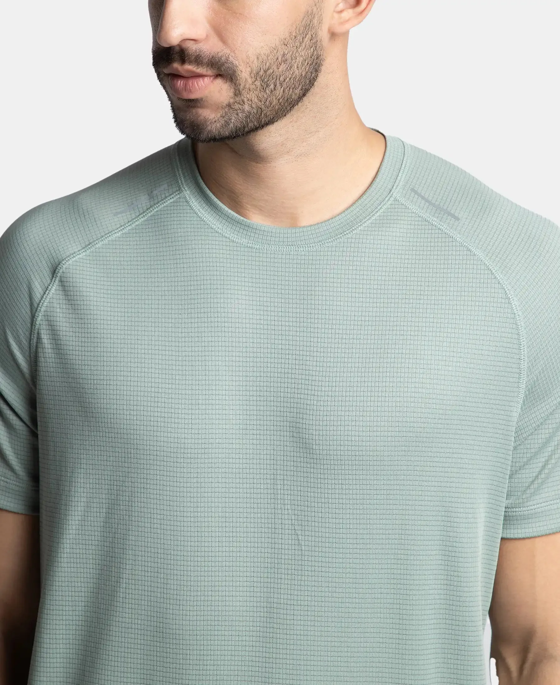 Lightweight Microfiber Solid Round Neck Half Sleeve T-Shirt with Breathable Mesh - Iceberg Green