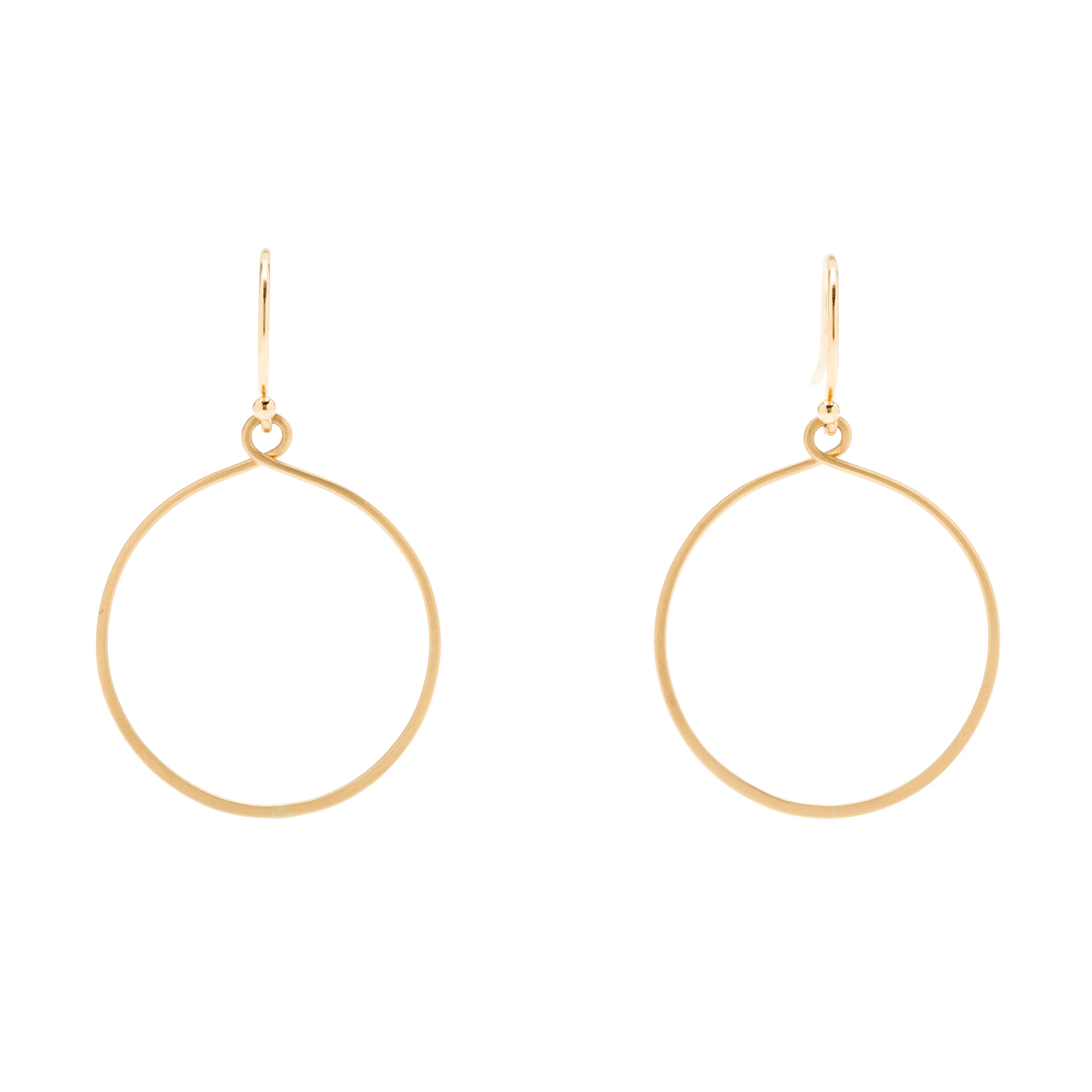 <!--ER918--> round keyhole earring