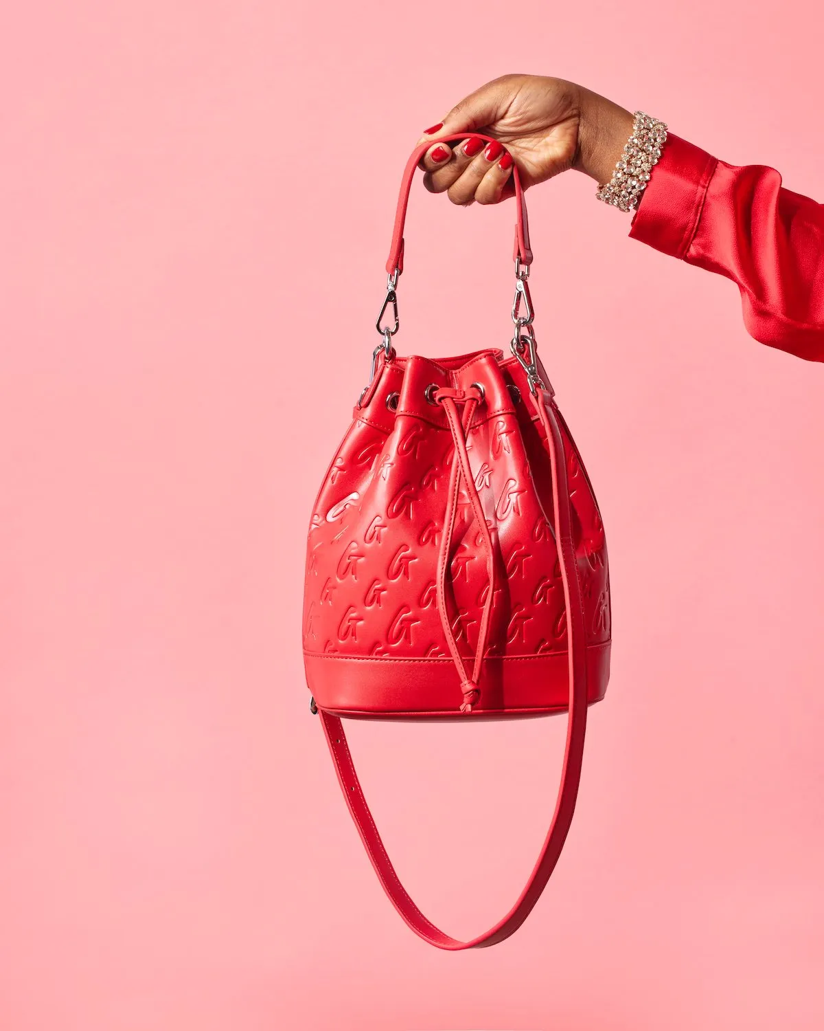 MONOGRAM MEDIUM BUCKET BAG MATTE RED