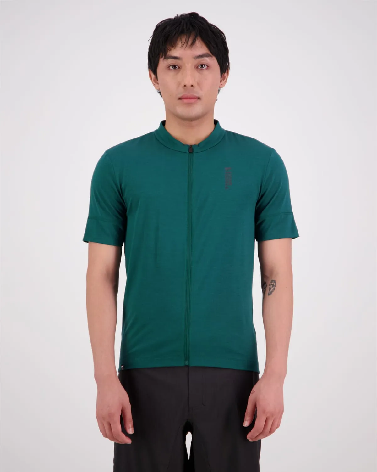 Roam Cargo Merino Full Zip T-Shirt - Evergreen